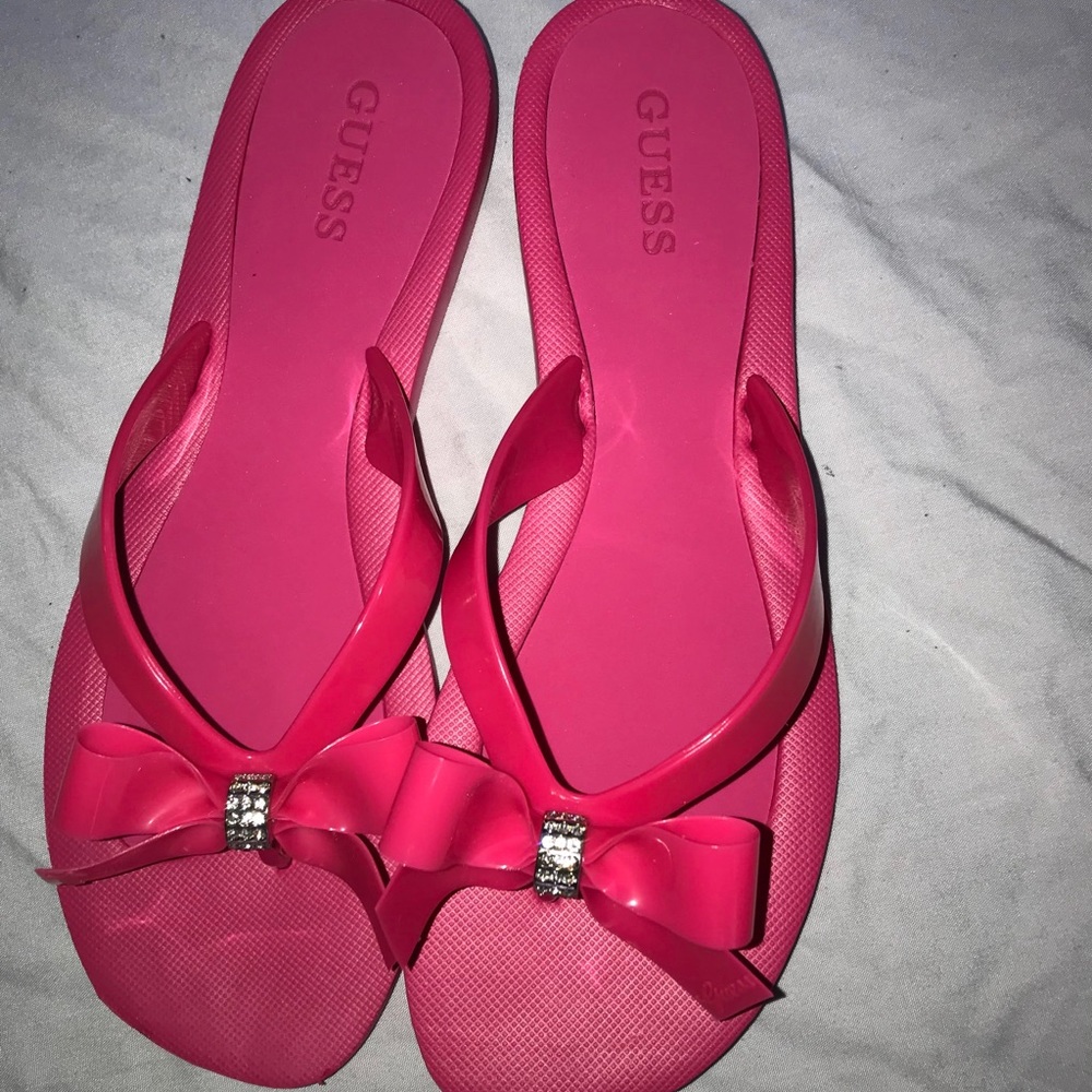 Guess Flip Flops